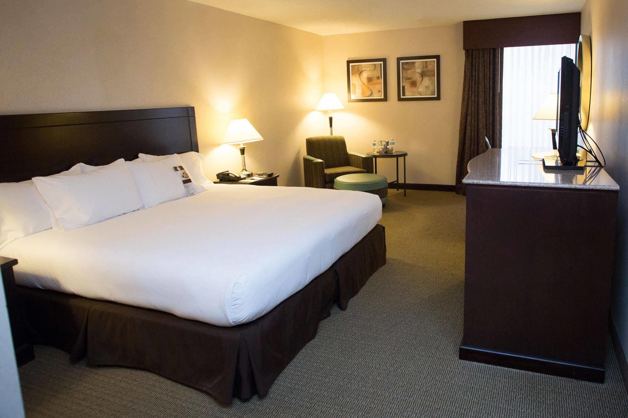Doubletree By Hilton Intercontinental Airport Hotel