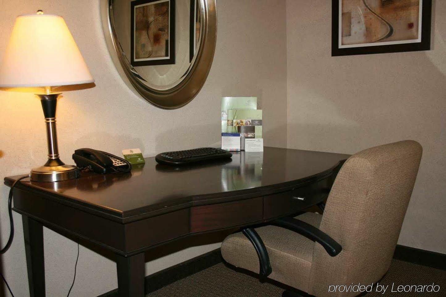 Doubletree By Hilton Intercontinental Airport